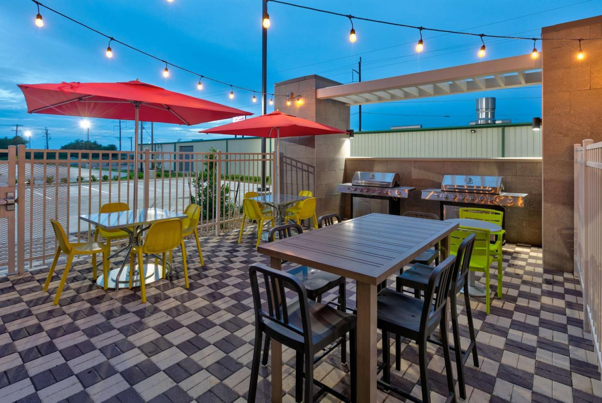 Home2 Suites By Hilton El Campo Экстерьер фото